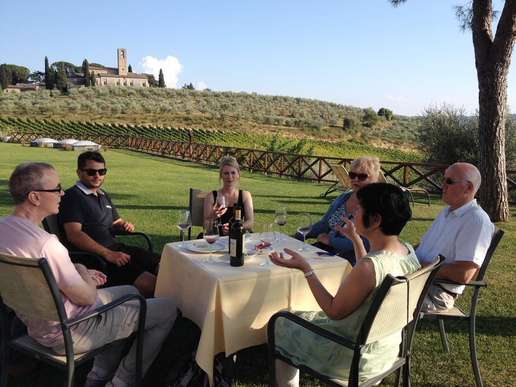 Fattoria Abbazia Monte Oliveto Villa San Gimignano Bagian luar foto