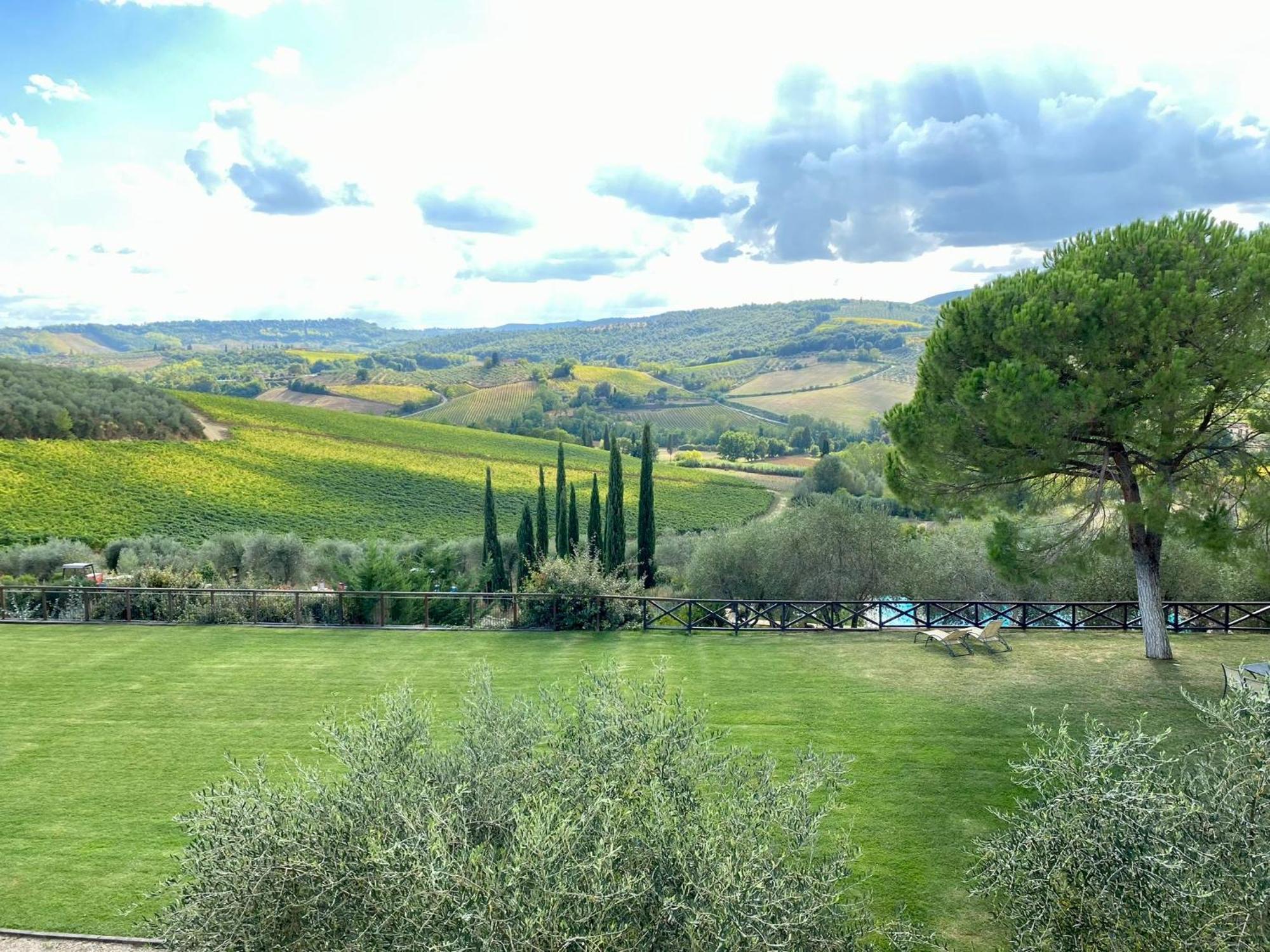 Fattoria Abbazia Monte Oliveto Villa San Gimignano Bagian luar foto