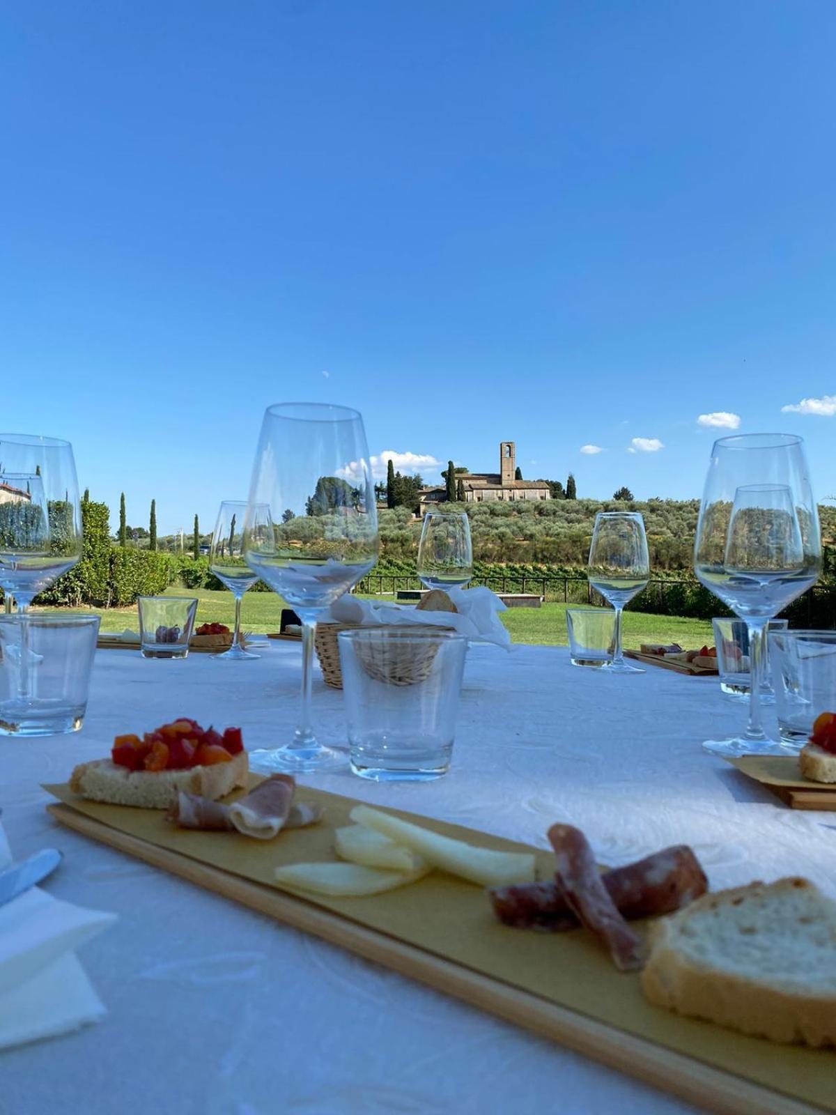 Fattoria Abbazia Monte Oliveto Villa San Gimignano Bagian luar foto